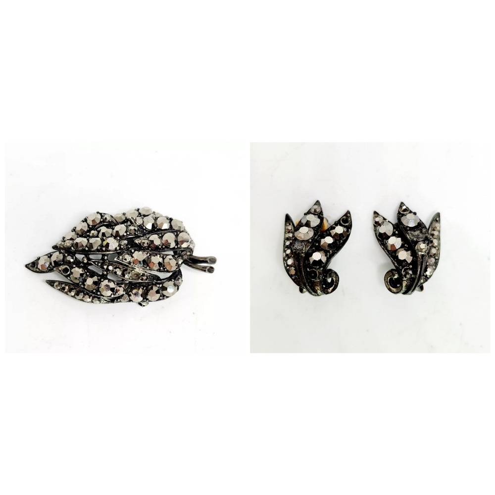 Vintage Weiss Large Mourning Leaf Crystal Rhinestone Brooch Pin Earring Set Demi